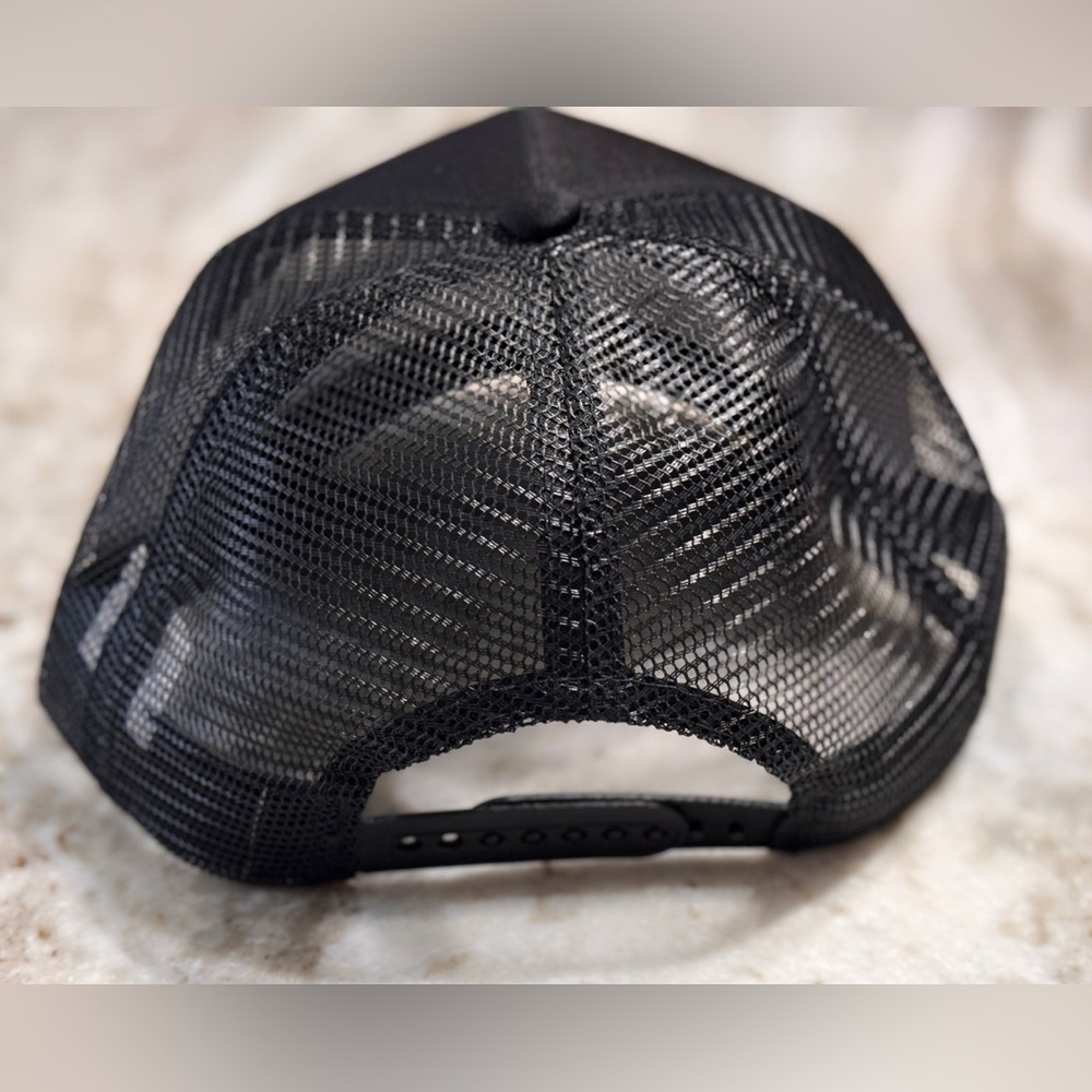 Lot of 8 Mid Profile Blank Trucker Hats – New Adjustable Mesh Caps Black - Picture 8 of 9